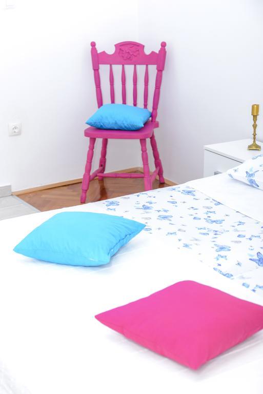 Seven Apartment *